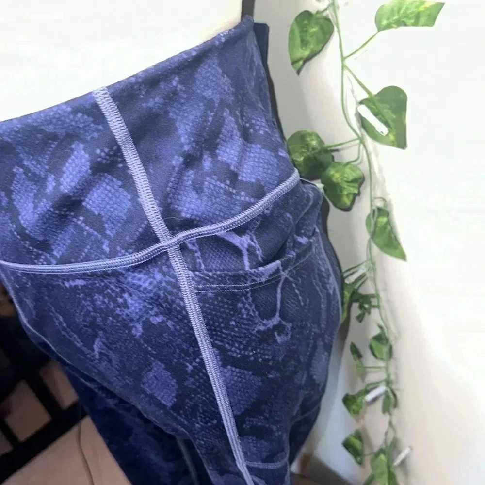 Victoria’s Secret “Flow On Point Legging & Strappy Back Sports Bra” Set - Picture 14 of 16